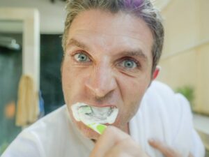 Orthodontist Dr Kevin Race at Race Orthodontics explains the proper ways to brush teeth during orthodontic treatment in Brookfield and Mukwonago WI